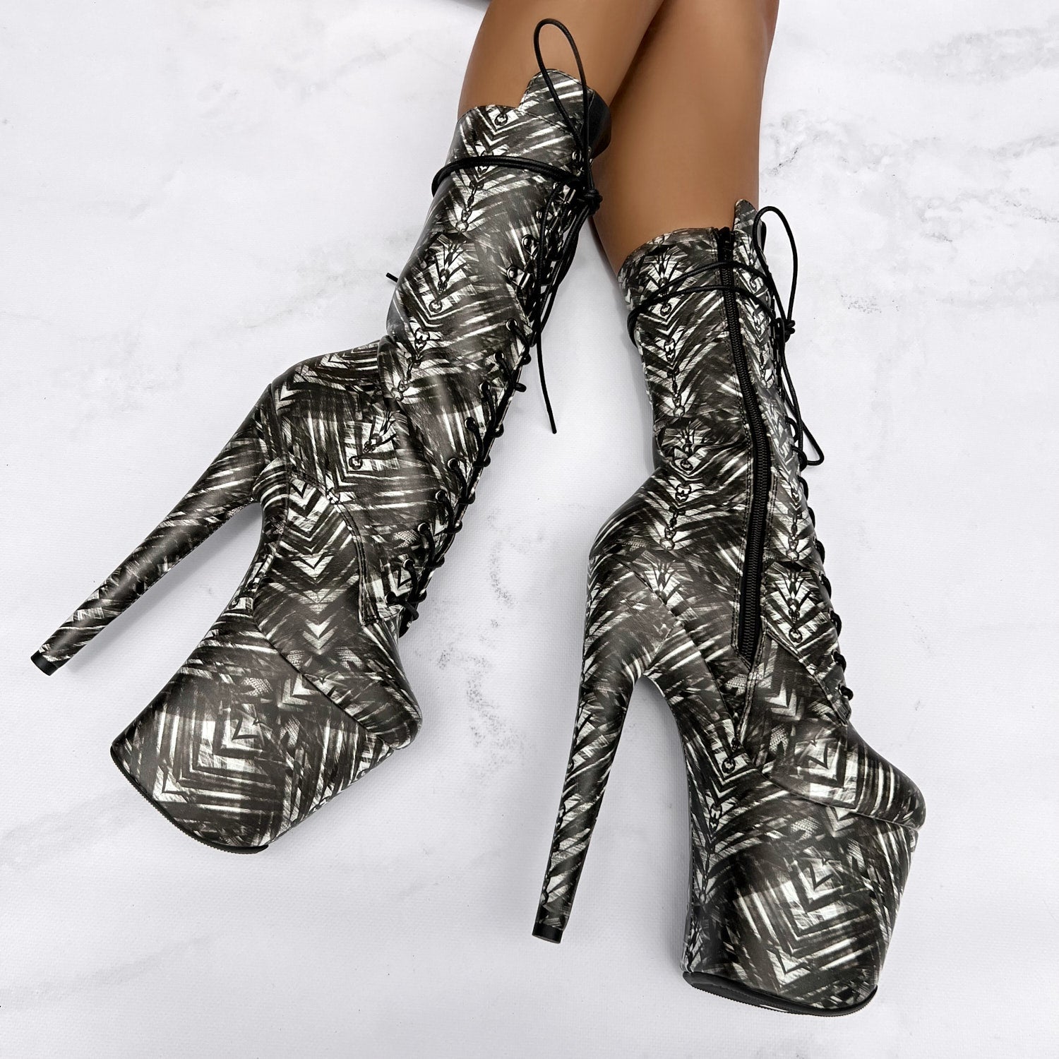 ガ*ズ様 HELLA HEELS サイハイブーツ　ポールダンスヒール CULT Boot - 8 INCH – Hella Heels US
