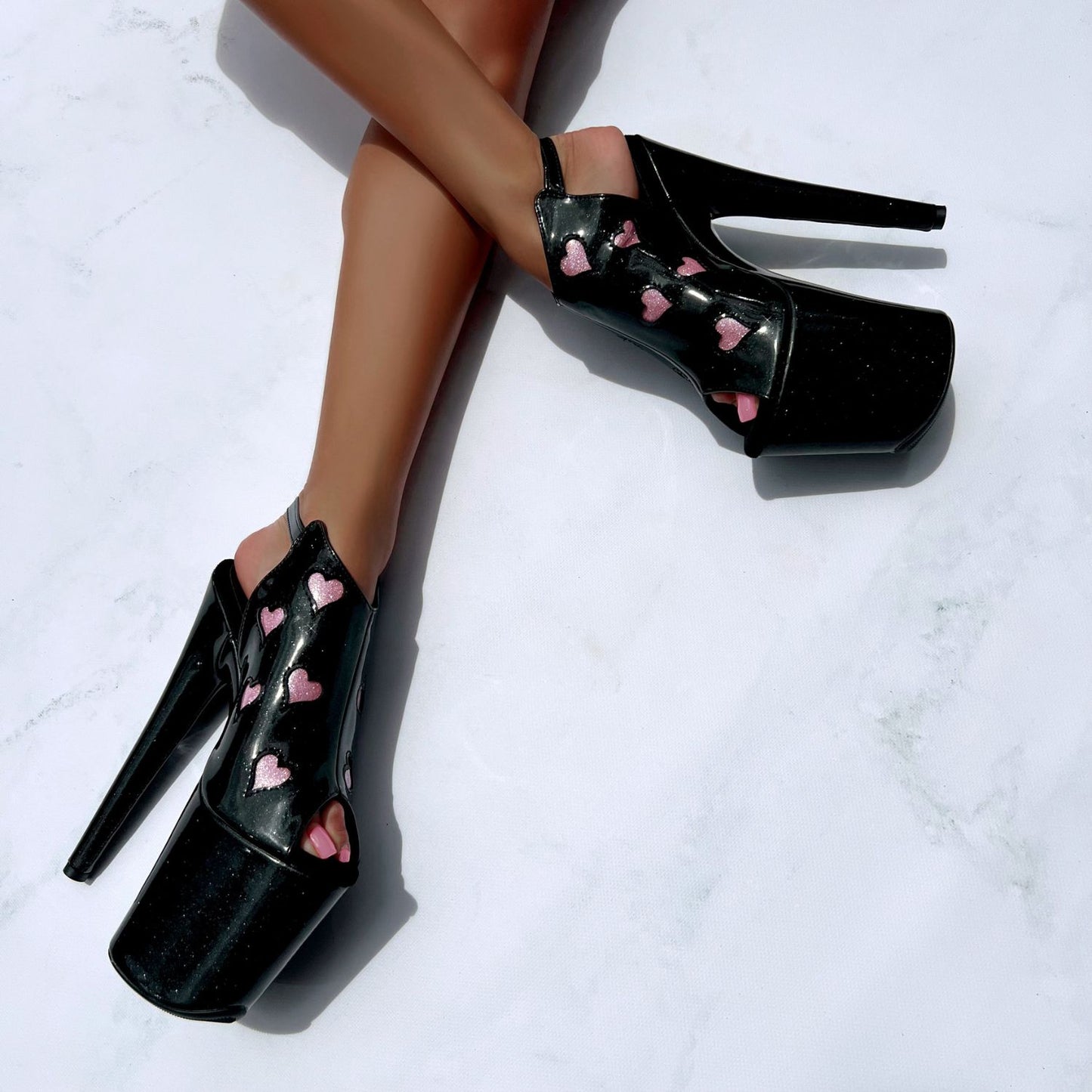 CUPID'S CHOKEHOLD BLACK - SHIELD STILETTO - 8INCH - LIMITED ED.