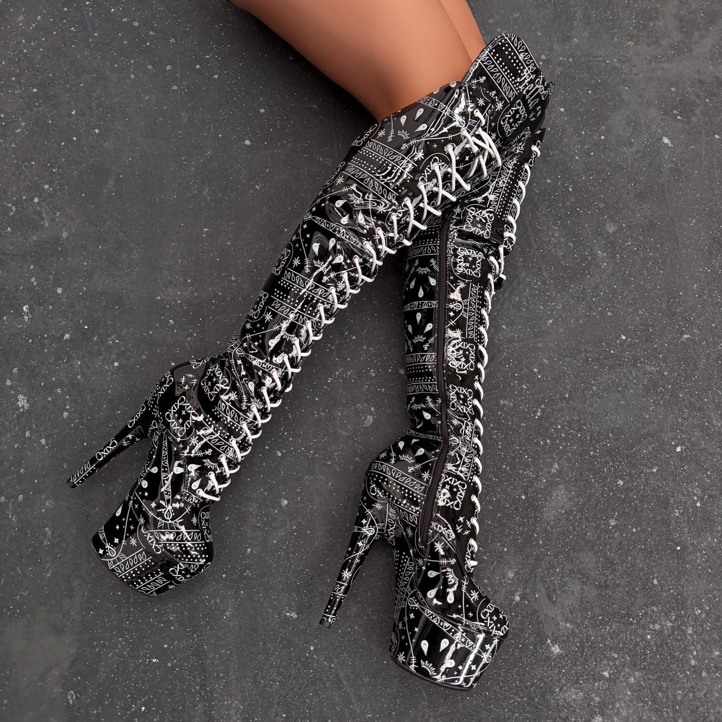 Bandana Baby - Knee Pad Boot - 7INCH - Black