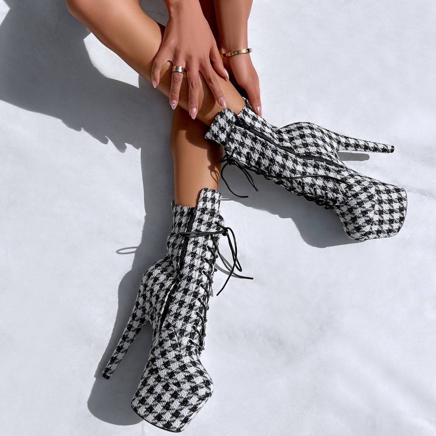 Houndstooth Boot - 7INCH