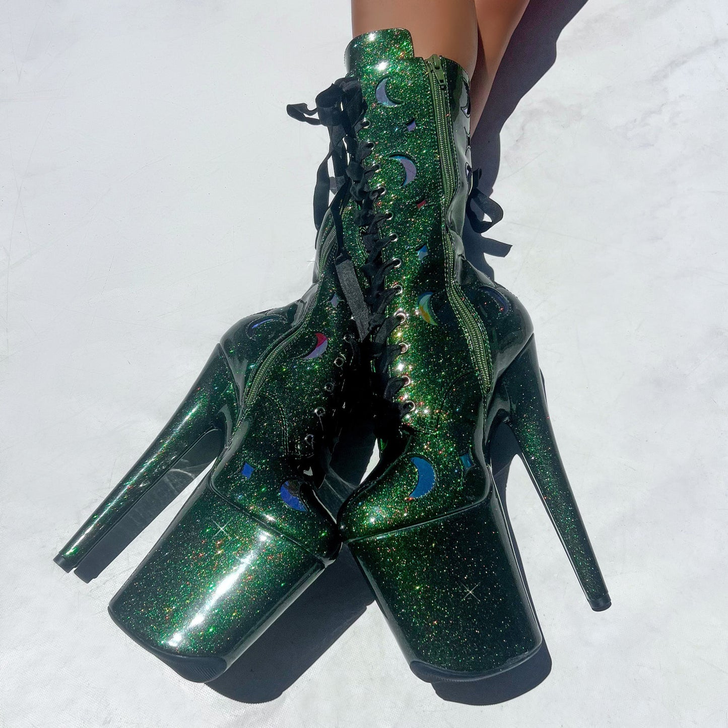 The Glitterati Cosmic Boot - Emerald Sparkle - 8INCH