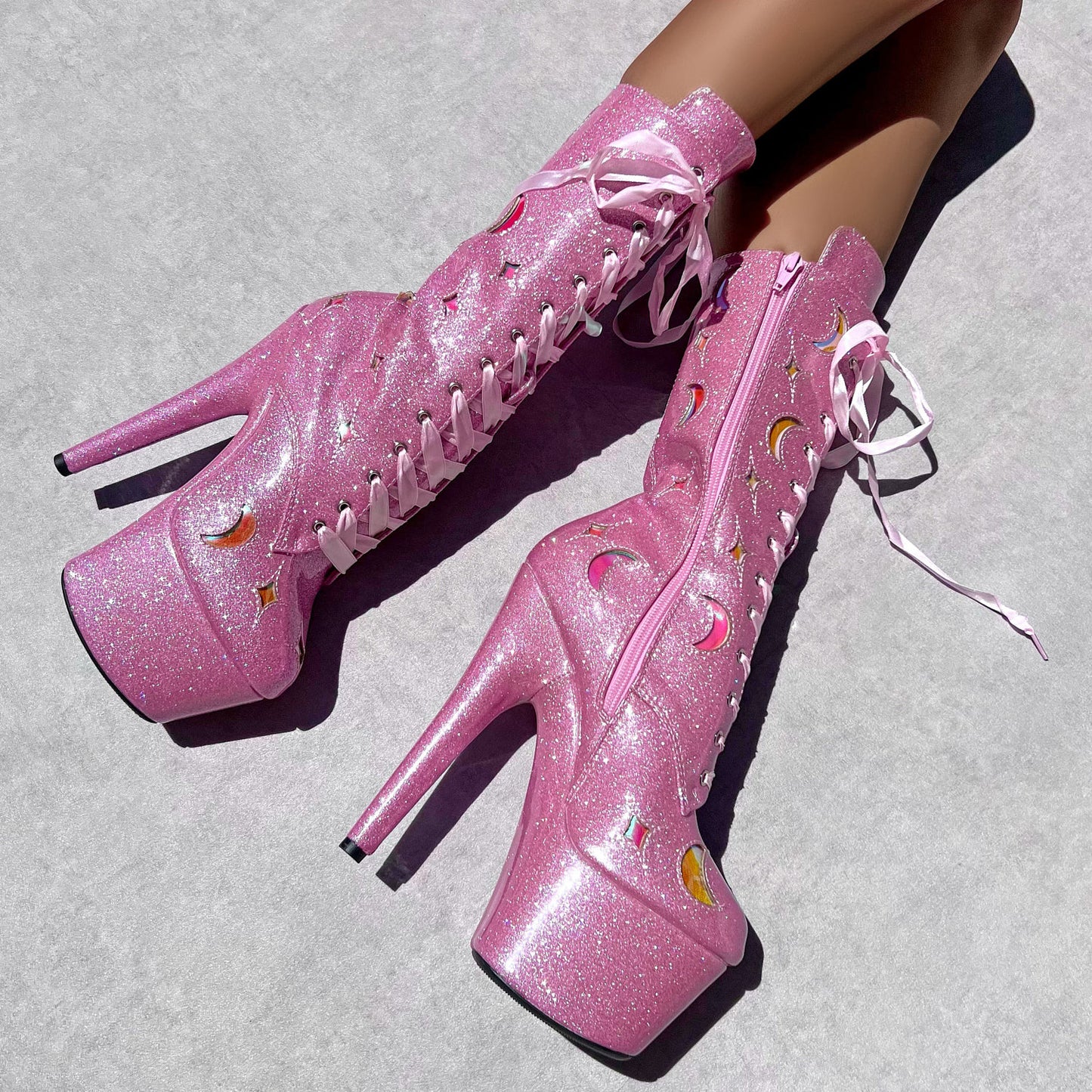 The Glitterati Cosmic Boot - Pink Sparkle - 7INCH