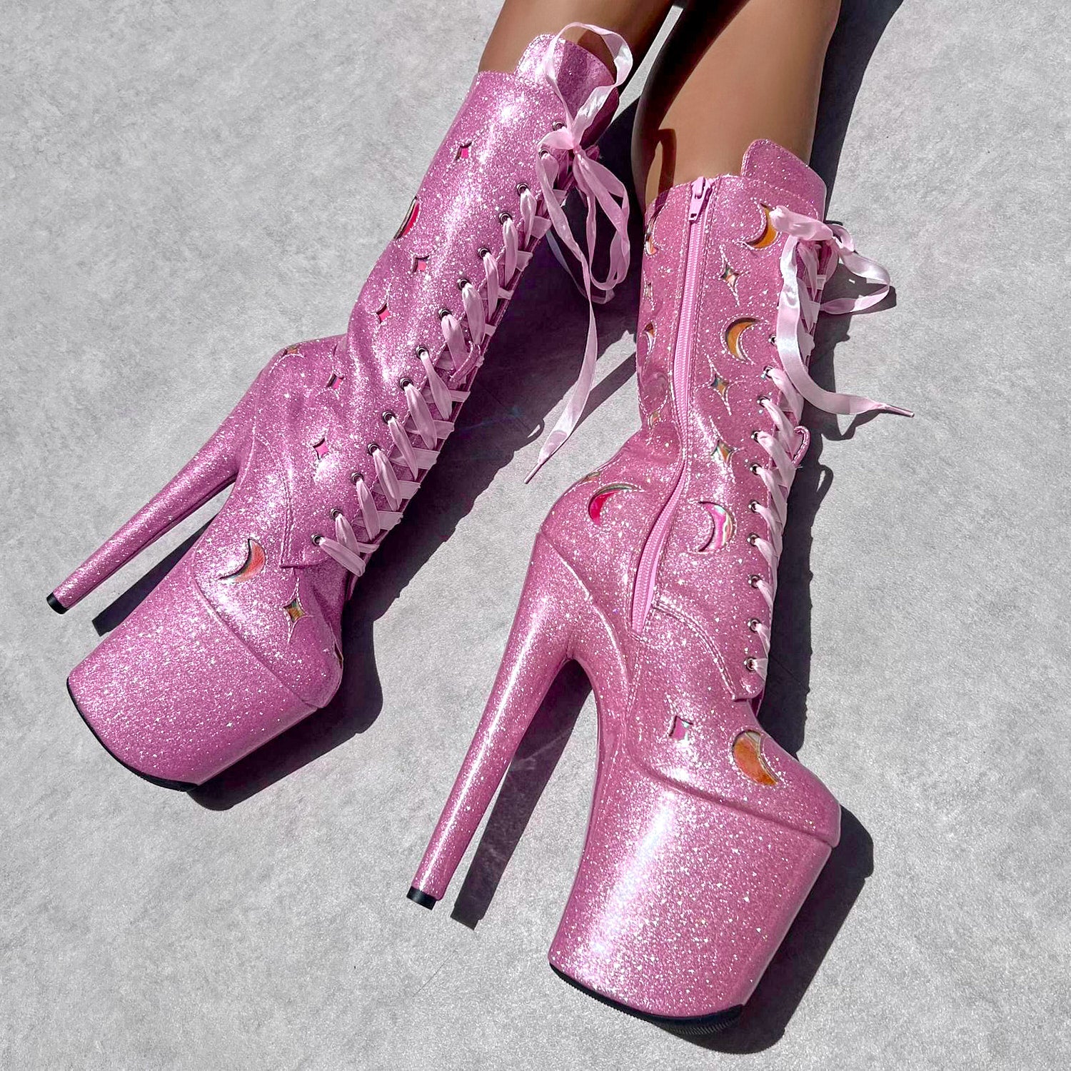 The Glitterati Cosmic Boot - Pink Sparkle - 8INCH