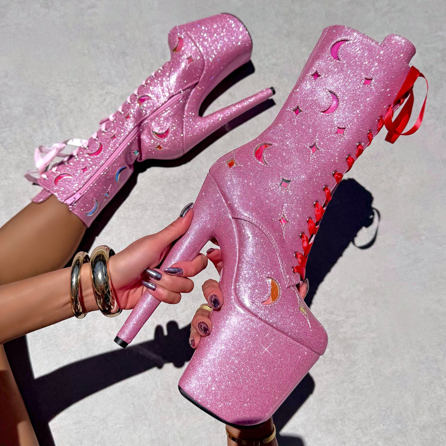 The Glitterati Cosmic Boot - Pink Sparkle - 8INCH