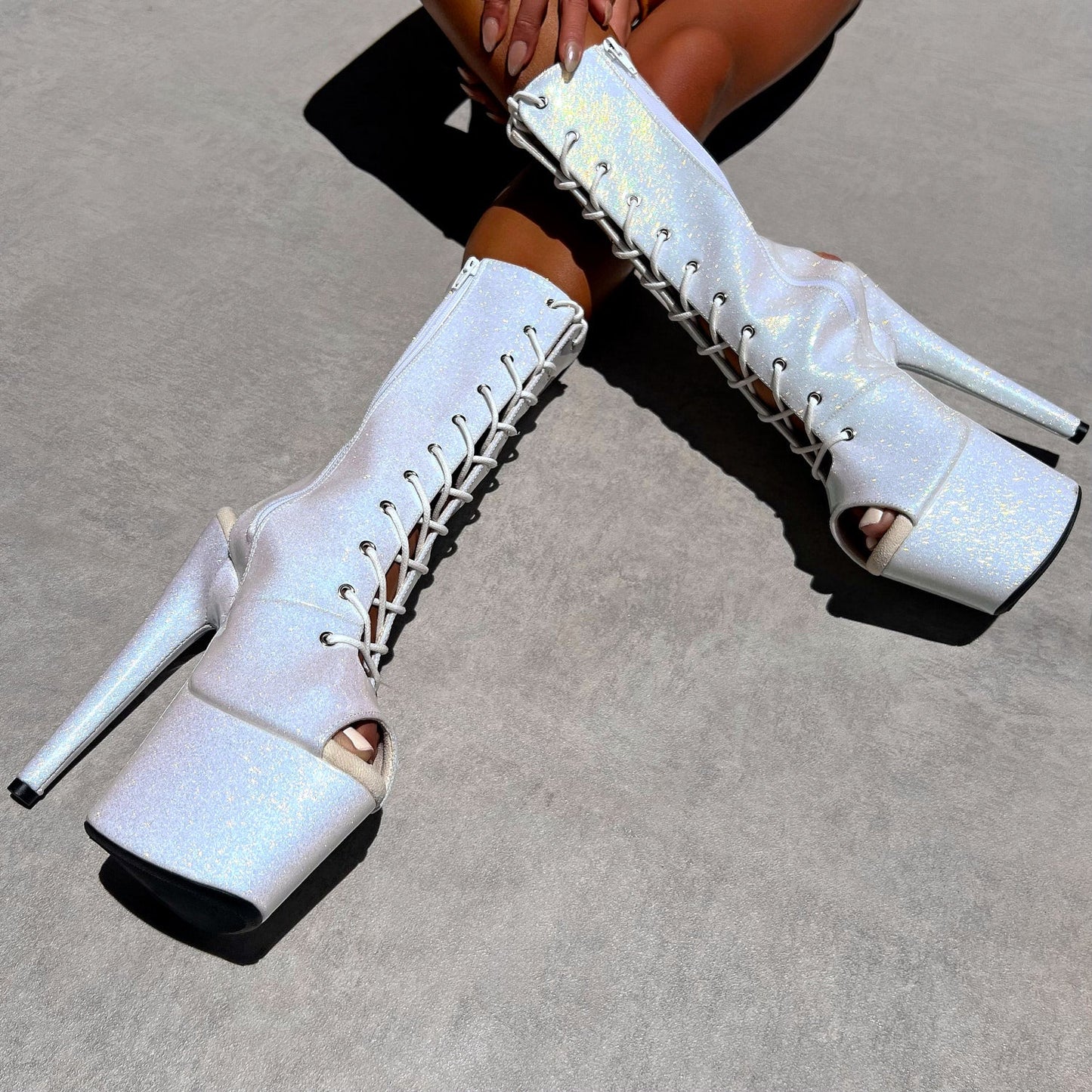 The Glitterati - OHOT Boot - Snow Kween - 7INCH