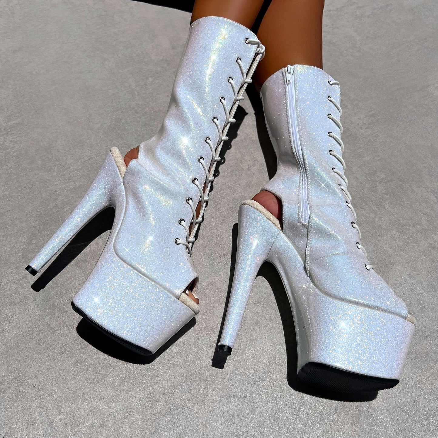 The Glitterati - OHOT Boot - Snow Kween - 7INCH