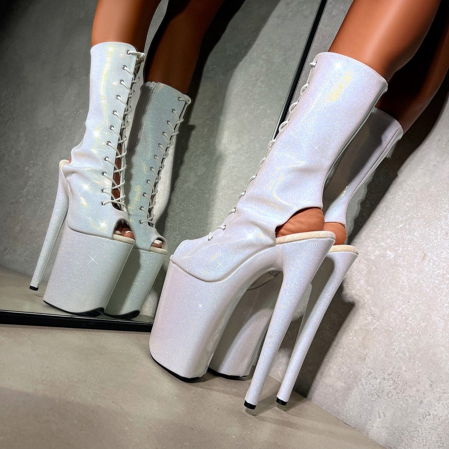 The Glitterati - OHOT Boot - Snow Kween - 9INCH