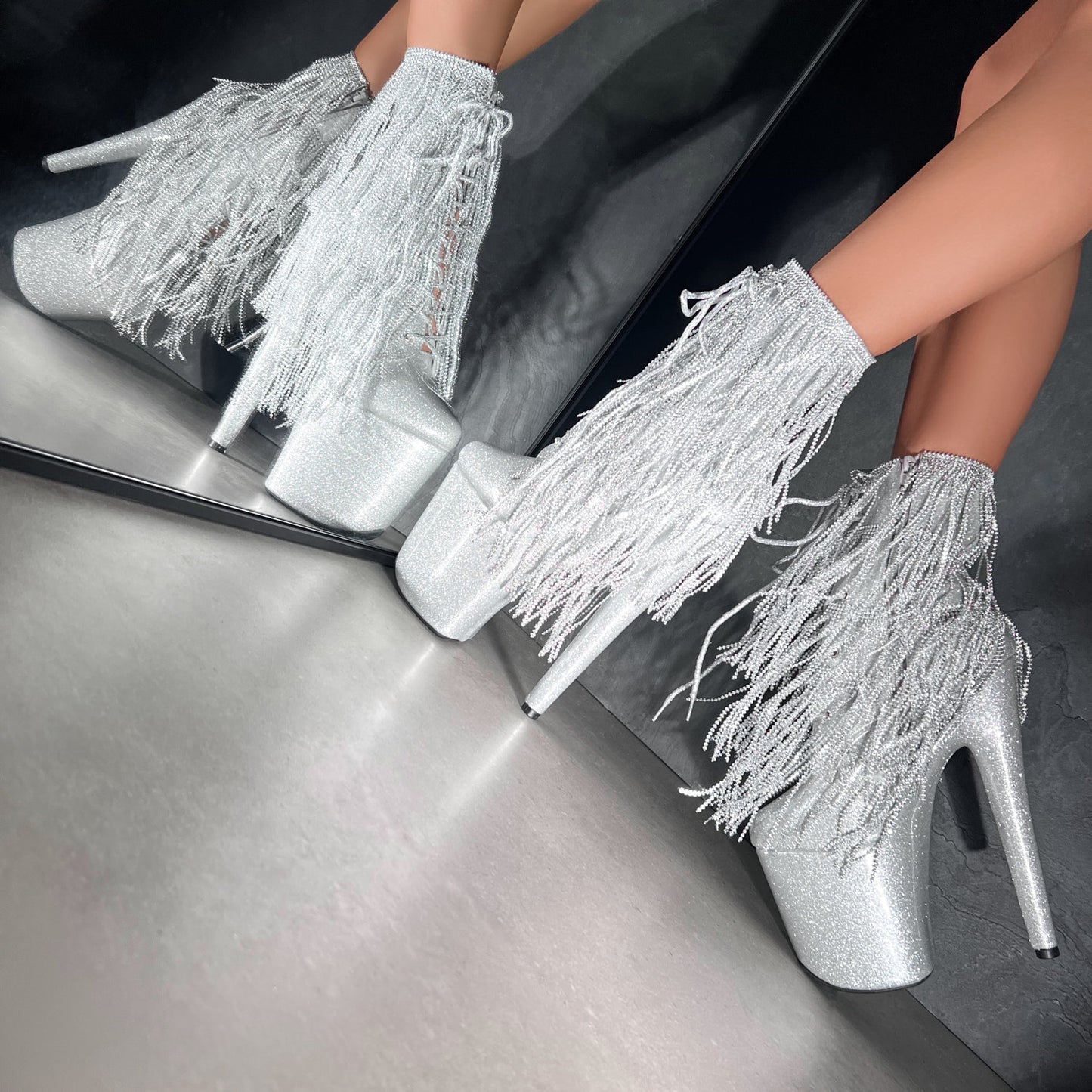 Chrome Cowgirls - Wide Fit Boot - Silver Glitterati - 8INCH