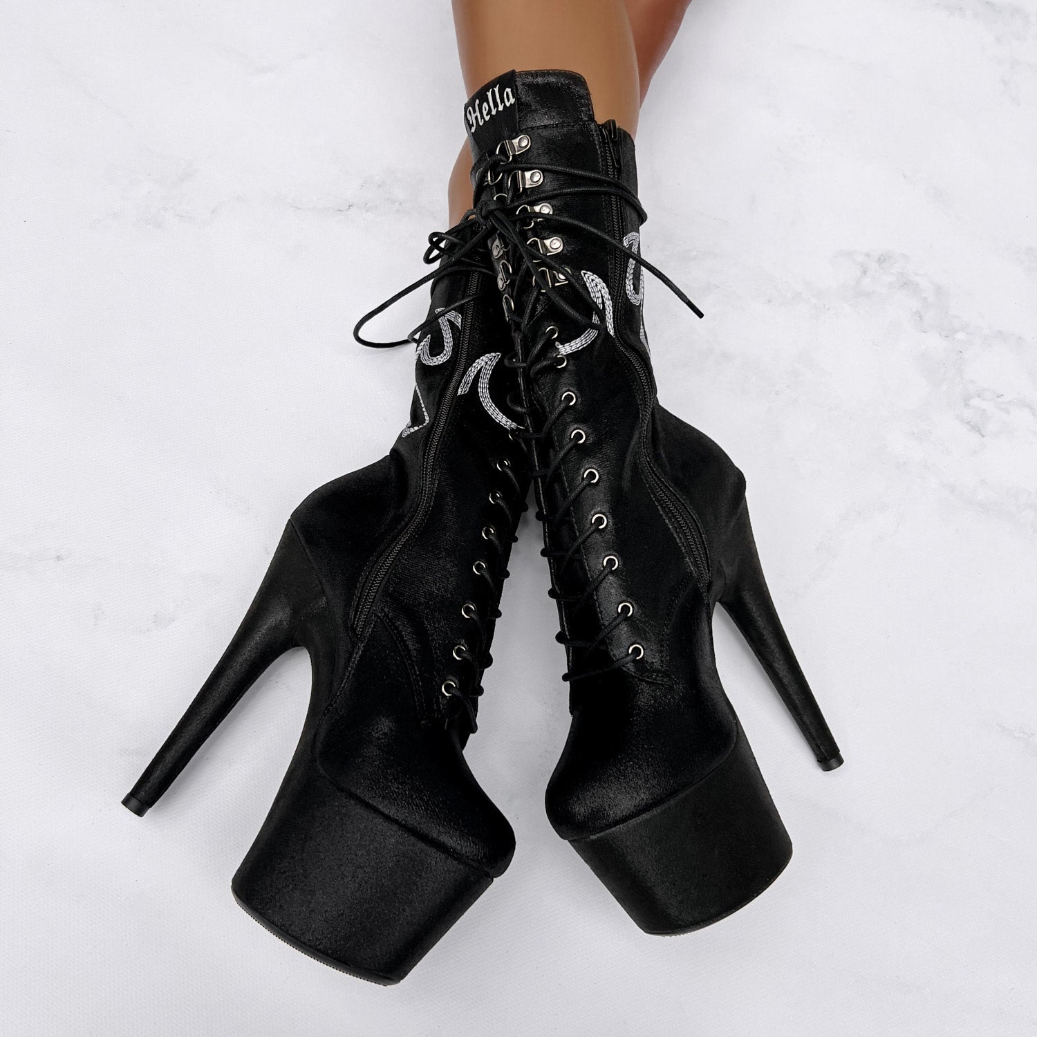 Hella Heels ブラックグローフレイム 7インチ US6 HellGirl Black/Glow Front Lace - 7 INCH – Hella Heels US