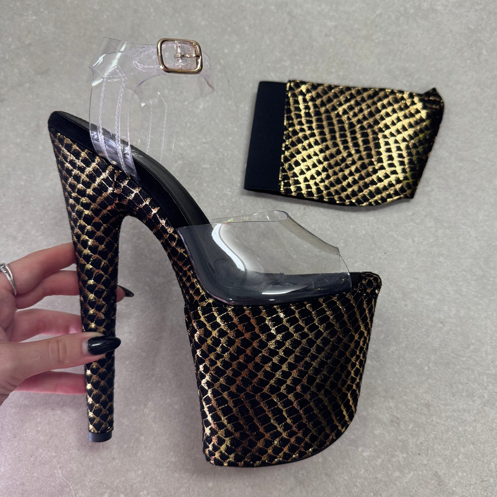 Stiletto / Open Toe Shoe Protector - Khaleesi Black & Gold - 8 INCH