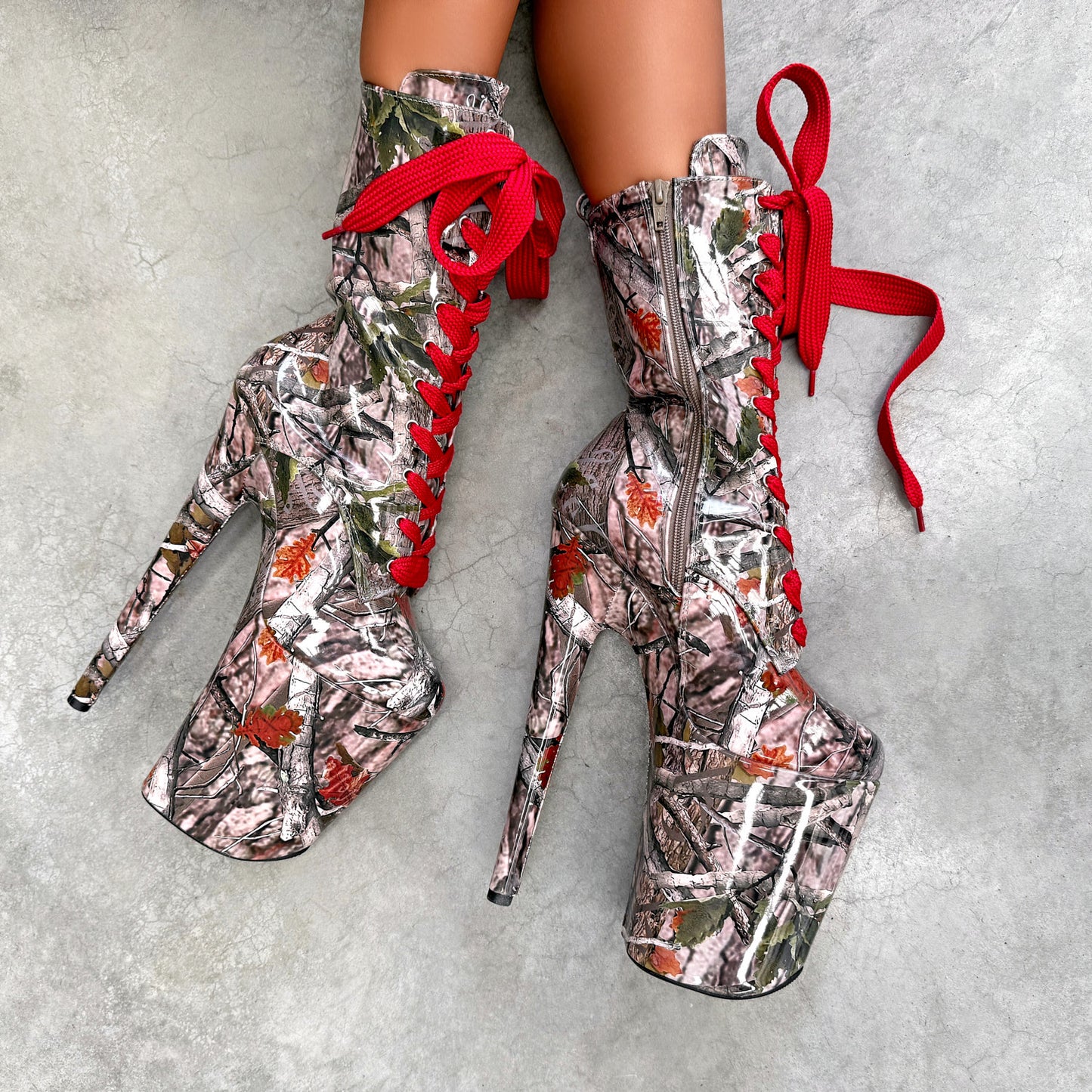 Manhunt - Boot - 9INCH - LIMITED ED.