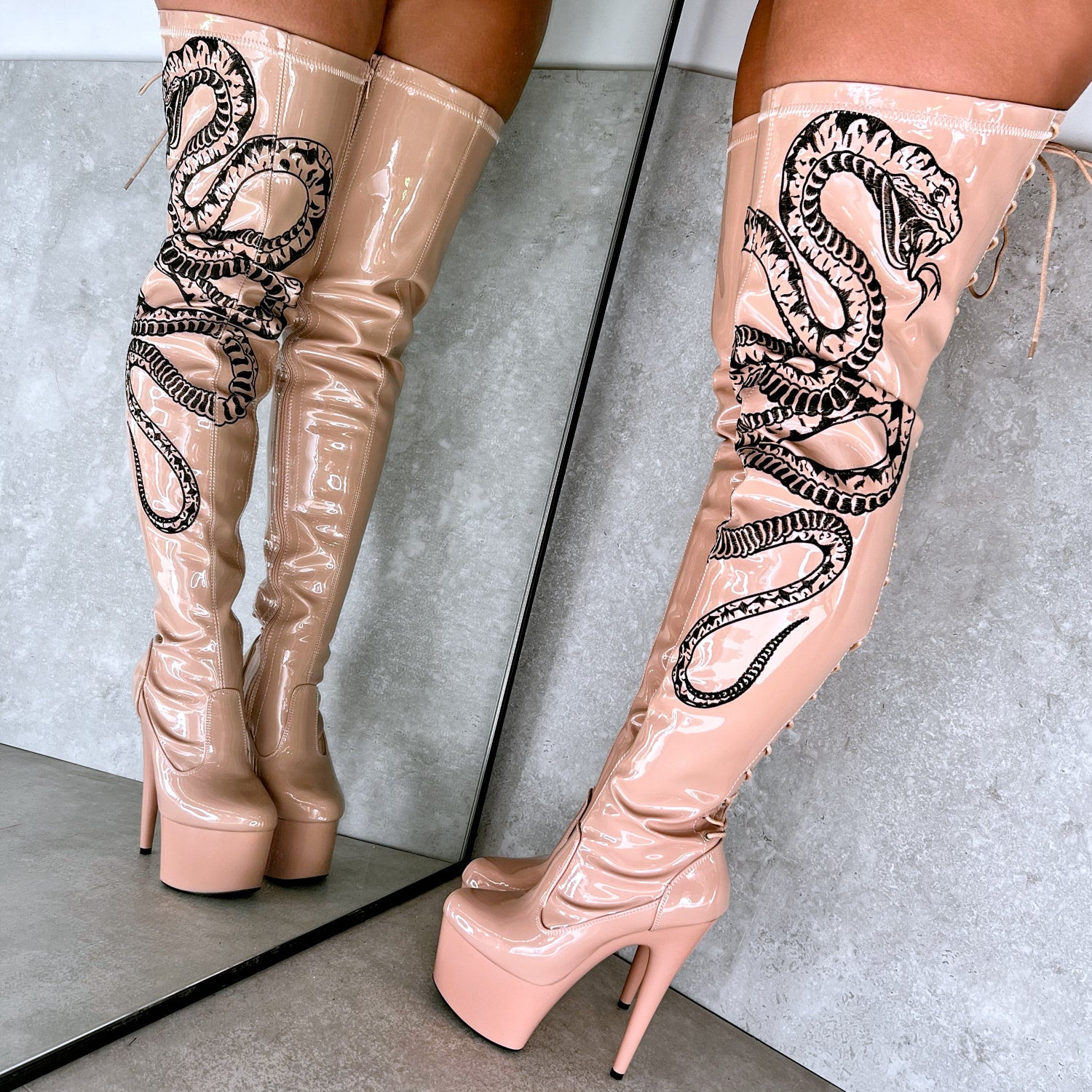 VIPER Boot Tan with Black Thicc Thigh High - 7INCH – Hella Heels US