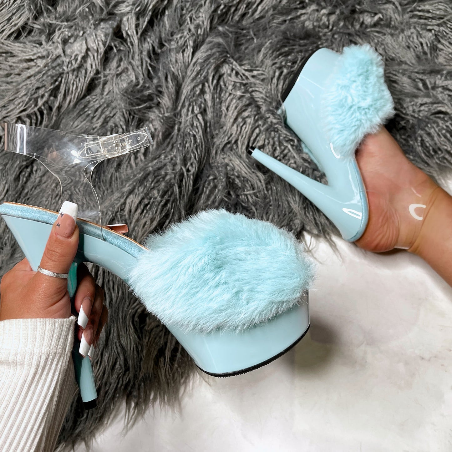 Stripper Slipper - Its Britney - 6 INCH