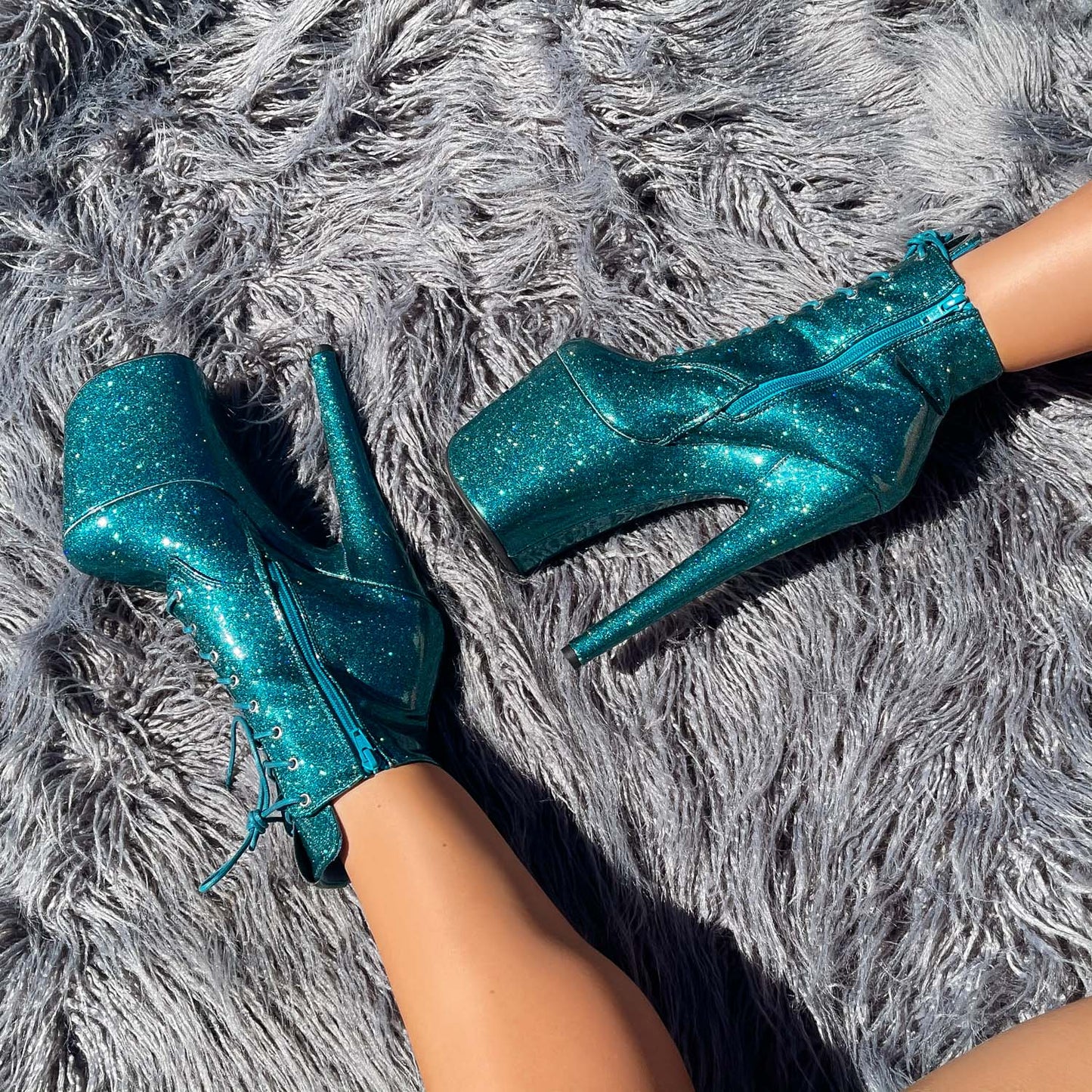 The Glitterati Ankle Boot - Ocean Eyes - 8 INCH