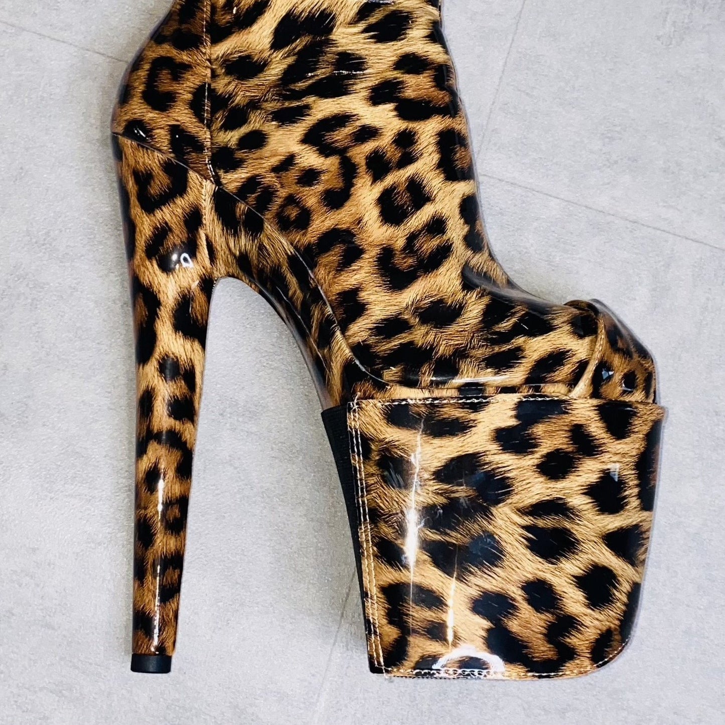 Classique Shoe Protector - Leopard â Hella Heels US