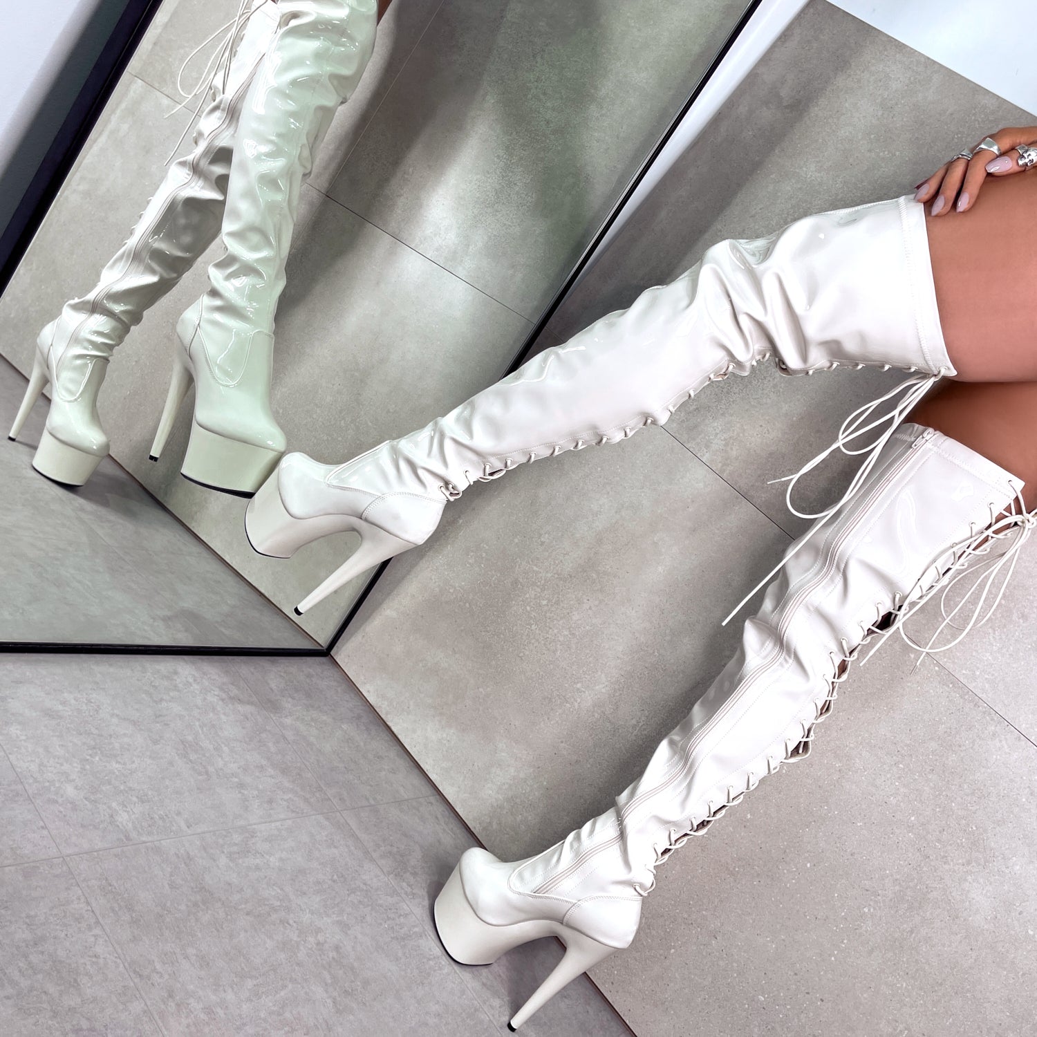 LipKit Thigh High - No Angel - 7 INCH – Hella Heels US