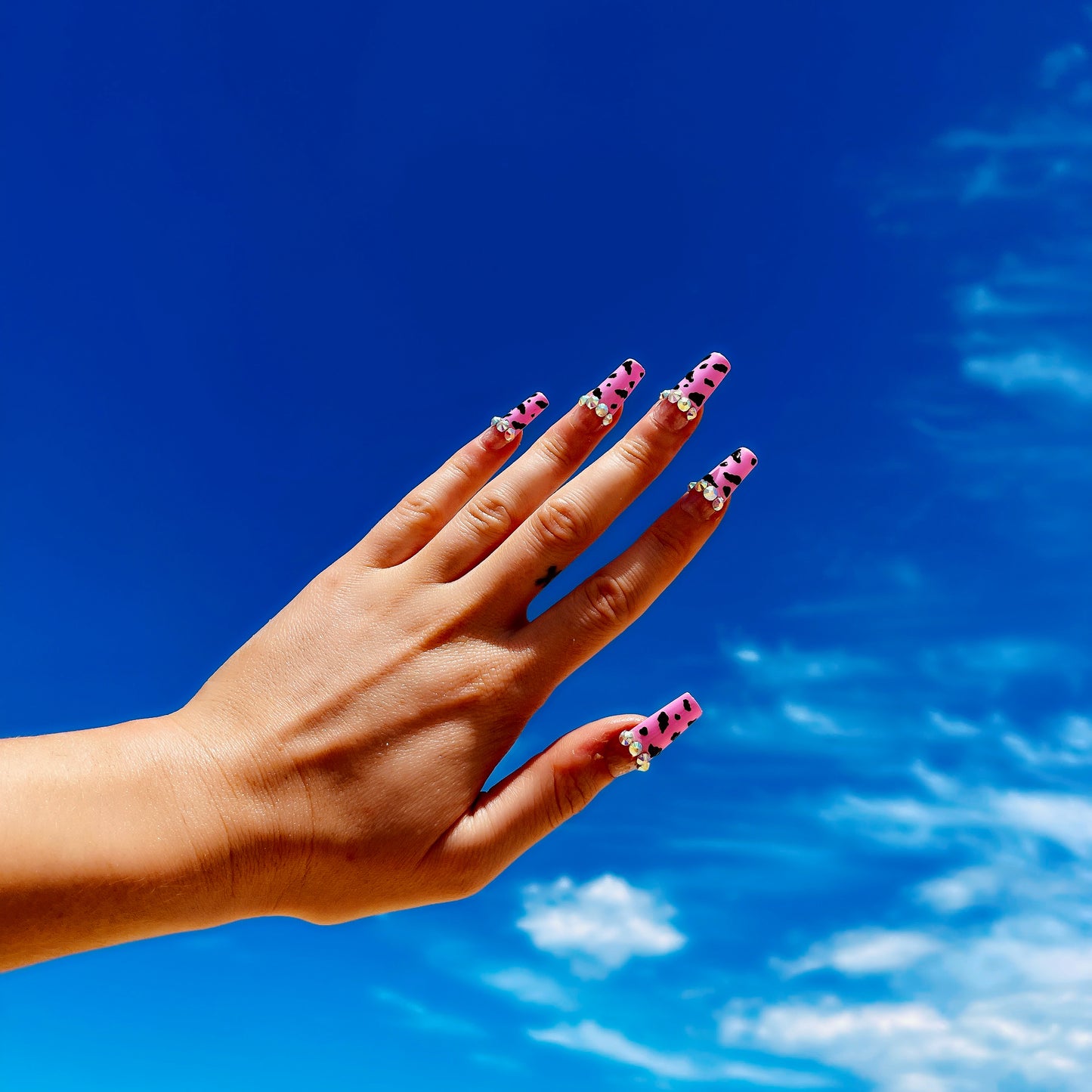 press_on_nails_pink_print_swuare_cow_sparkle